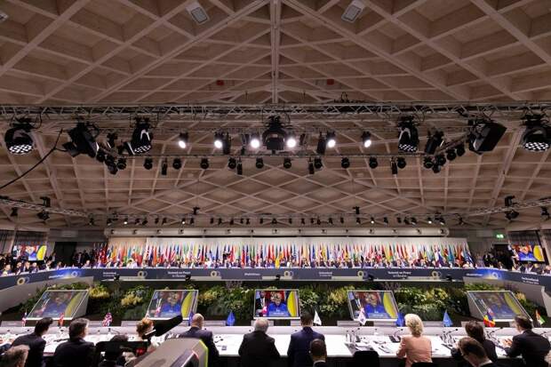 Мирный саммит Зеленского превратился в театр абсурда: Представители США, ЕС, Британии и других стран спешно улетают домо