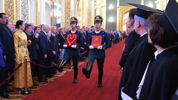 Конституция русской мечты объединила традиционные религии Конституция русской мечты объединила традиционные религии