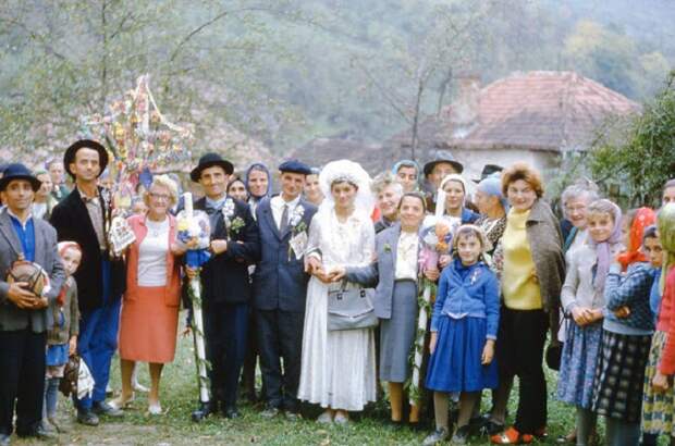 15 колоритных фотографий о жизни цыган в 1960-х годах