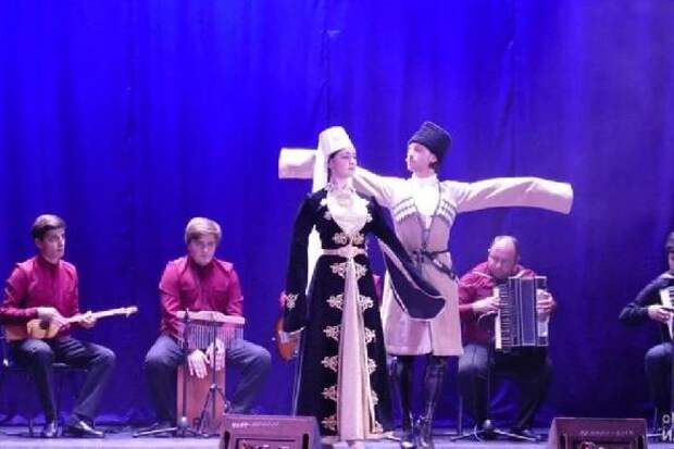 В Котовске с аншлагом прошёл концерт абхазского ансамбля "Мырзакан"