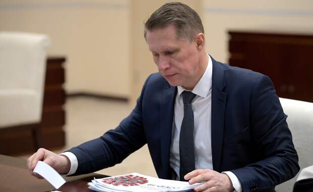 Мурашко сравнил осложнения после коронавируса и гриппа