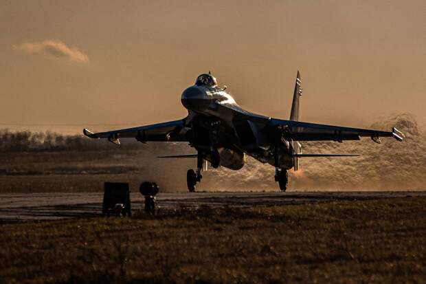 Украина второй день подряд атаковала Россию умными бомбами