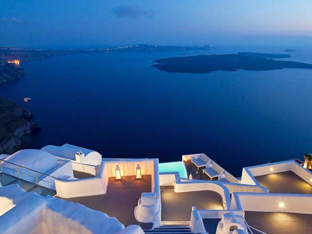 17-chromata-hotel-santorini-greece