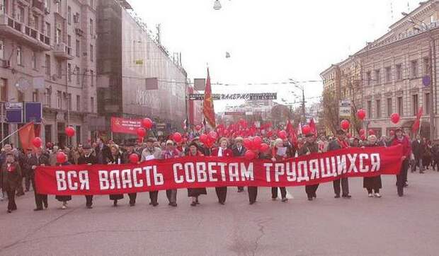 10 исторических фото первомайских демонстраций