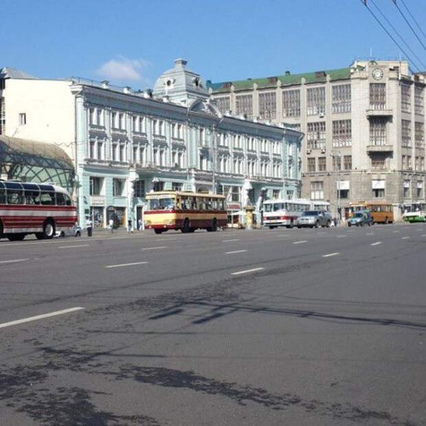 Парад ретроавтобусов в Москве интересности, парад, ретро, события