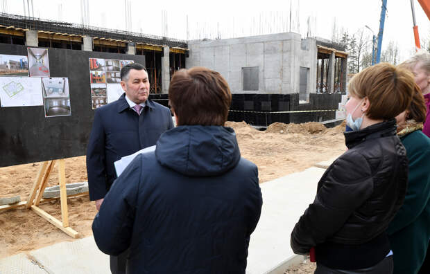 Игорь Руденя проинспектировал строительство детского сада на улице Склизкова в Твери