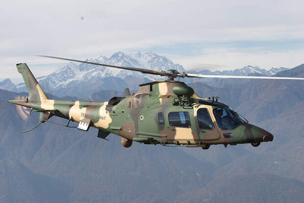 Легкий многоцелевой вертолет AW109 с его максимально допустимой скоростью 311 км/час и крейсерской 285 км/час - одна из самых популярных машин среди себе подобных. «Стодевятый» производства англо-итальянского концерна AugustaWestland закуплен армиями многих стран, включая ЮАР, Швецию, Новую Зеландию и Малайзию.