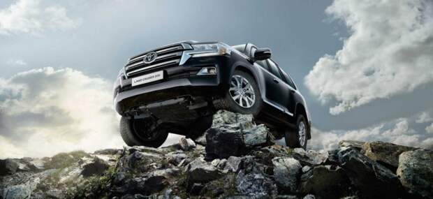 Обновленный Toyota Land Cruiser 300 «засветился» на фото. Первые прогнозы о технических характеристиках от экспертов. Обновленный Toyota Land Cruiser 300 «засветился» на фото. Первые прогнозы о технических характеристиках от экспертов.