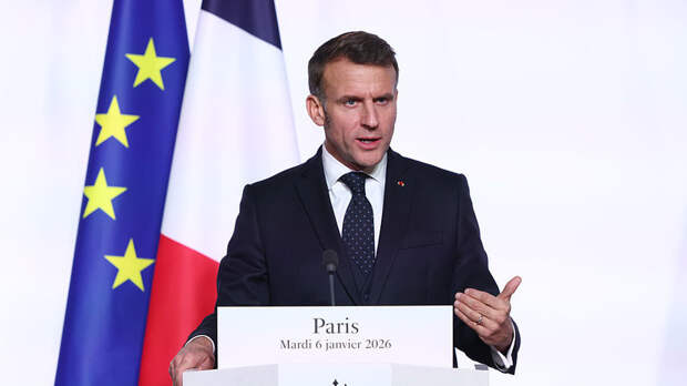 Офтальмолог Шилова назвала причину покраснения глаза Макрона