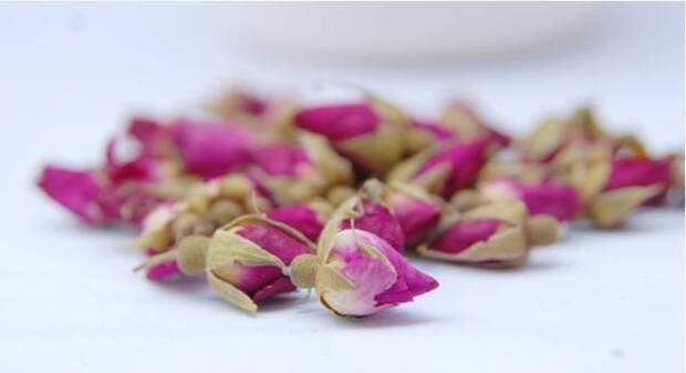 Травы и цветы, которые можно заваривать в чай