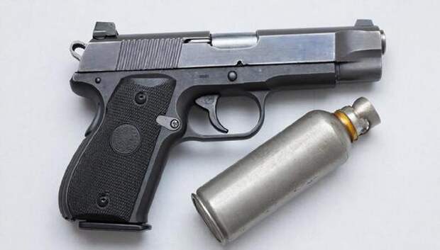 «Закон на стороне преступников?»: Михаил Делягин — о том, как в России лишают граждан права на самозащиту