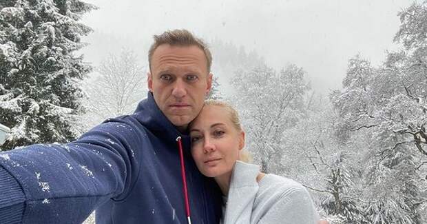 Неидеальная семья – доказательства интрижек Навального