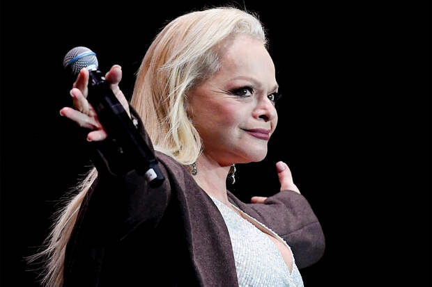 «Она просила дать ей пожить до марта» Суд постановил выселить Ларису Долину из квартиры, но не сейчас