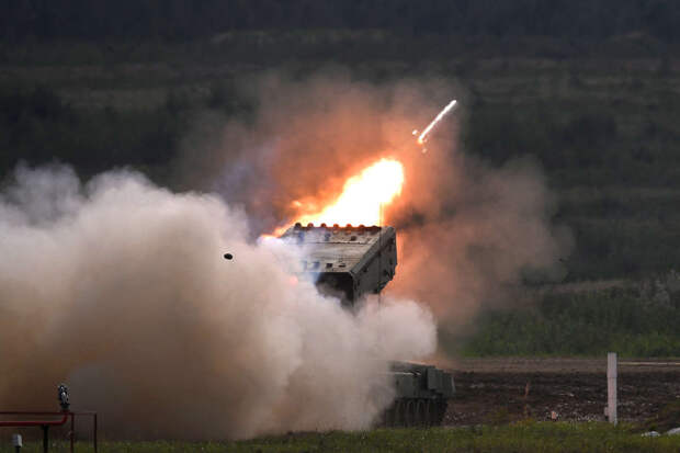 Появилось видео удара ТОС "Солнцепек" по позициям ВСУ в Харьковской области