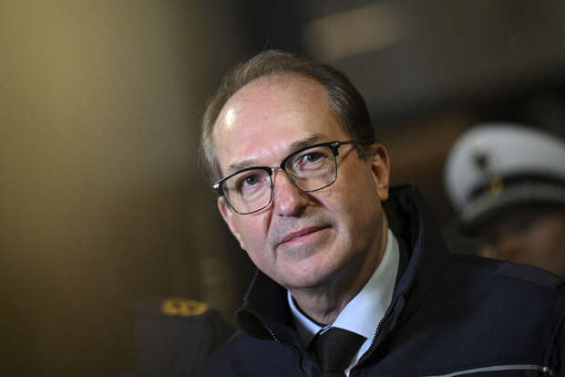 Добриндт после блэкаута в Берлине заявил об усилении борьбы с леворадикалами