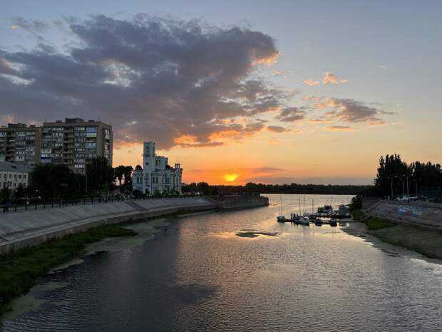 Астраханцев приглашают на пешую экскурсию, посвященную секретам Петровской набережной