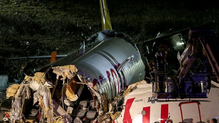 Boeing 737-86JWL авиакомпании Pegasus Airlines tc-izk, авария рейса PC2193 в аэропорту Стамбул Сабиха Гёкчен (SAW)