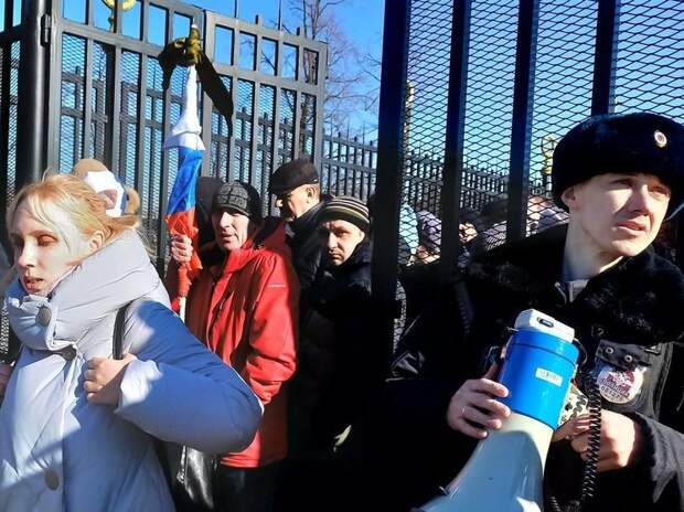 Возмездие для Зеленского, развязка СВО, новые вирусы: экстрасенс предсказал события 2024-го года