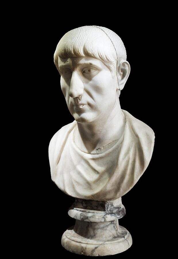 Бюст Констанция II, IV в. н.э.