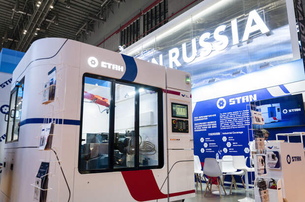 Согласно сообщению пресс-службы Ростеха, по заказу Объединенной авиастроительной корпорации в современной России для авиационных предприятий впервые разработали уникальный и полностью отечественный...-3