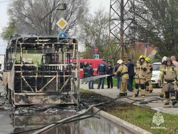 В Симферополе сгорел рейсовый автобус
