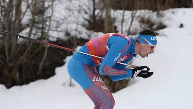 Лыжник Сергей Устюгов победил в гонке преследования на "Тур де Ски"