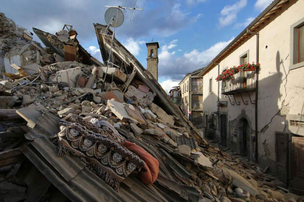 italy-earthquake-before-after-27