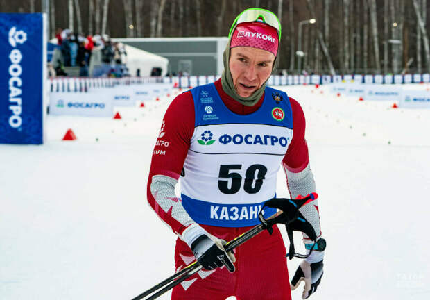 Александр Большунов выиграл «разделку» в финале Кубка России, Коростелёв — четвертый