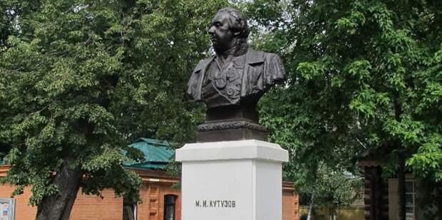 Сергунина: В Москве отреставрируют семь памятников героям Отечественной войны 1812 года