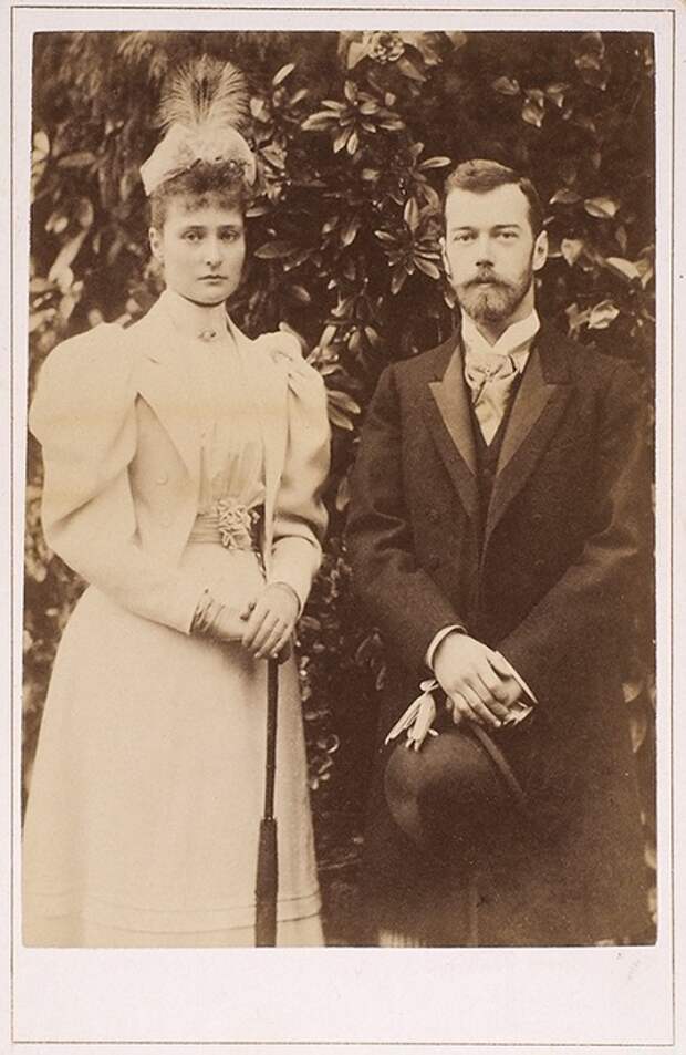 Цесаревич Николай и принцесса Аликс в апреле 1894 года Цесаревич Николай и принцесса Аликс в апреле 1894 года