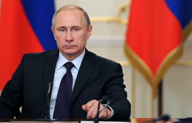 Владимир Путин предложил крайне аккуратно снимать ограничения для туристической отрасли