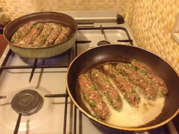 Люля-кебаб на сковороде: блюдо для сытой лени или как приготовить кабаби по-грузински