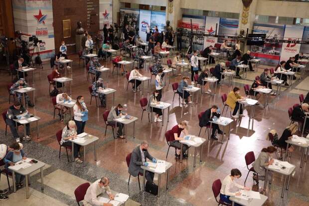 Около 6 тысяч человек правильно ответили на все вопросы «Диктанта Победы»