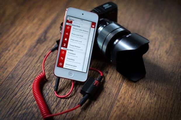 11. Для управления камерой можно использовать смартфон (нужен провод Triggertrap и специальное приложение) идеи, интересно, камера, полезно, советы, трюки, фото, фотоаппарат