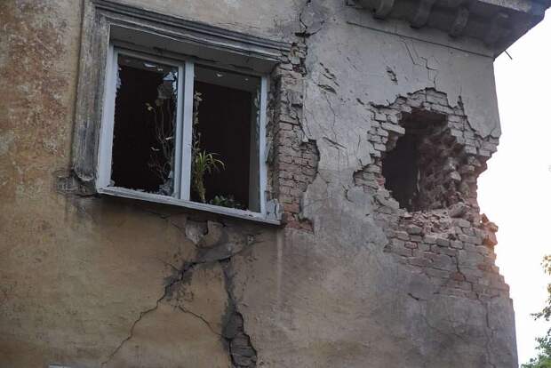 Более 25 мирных жителей ЛНР за три месяца стали жертвами обстрелов со стороны ВСУ