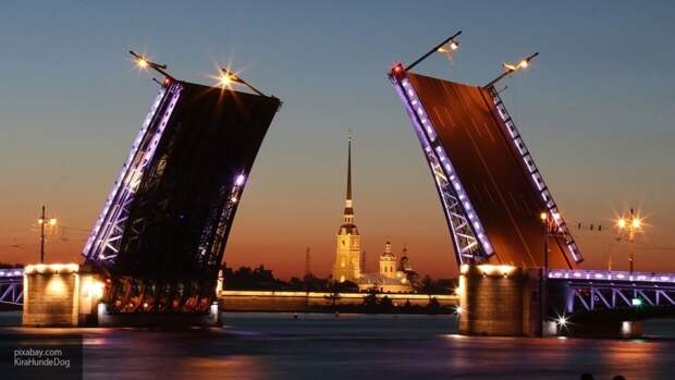 Специалист по туризму рассказал о мерах безопасности для путешественников в Петербурге