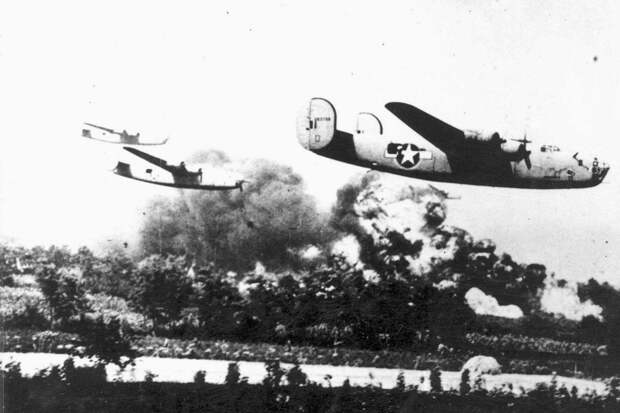 В молдавском школьном учебнике американские самолеты выдали за советские