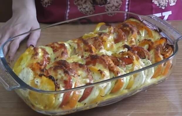 Кабачки, запеченные с помидорами. Кабачки, запеченные с помидорами.