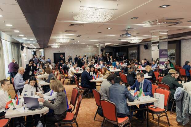 Компании участвуют в сессии «Сделано в России. Выбирают в мире»