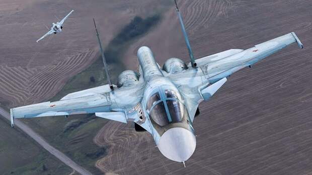 ВКС РФ получили новую партию бомбардировщиков Су-34