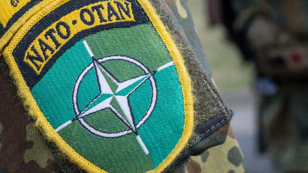 Рютте сообщил о разработке детального плана помощи НАТО в защите Ормузского пролива