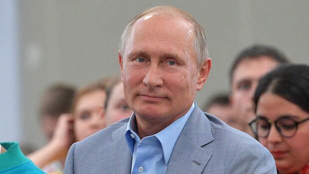 Социологи выяснили, сколько россиян проголосовали бы за Путина в воскресенье