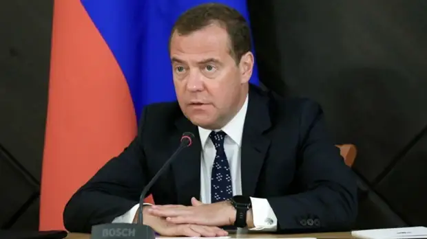 Медведев уволил замглавы Минприроды