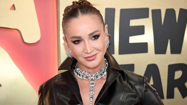 «Не выкидываю»: Бузова хранит фотографии с бывшем мужем Тарасовым