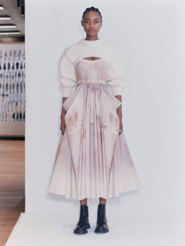Alexander Mcqueen весна-лето 2021
