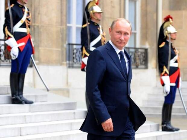 Владимир Путин в Париже преподал Западу урок хороших манер (ВИДЕО)