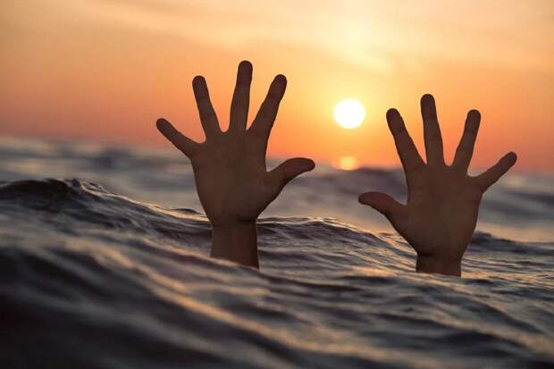 В Крыму за одни сутки утонули 4 купальщика