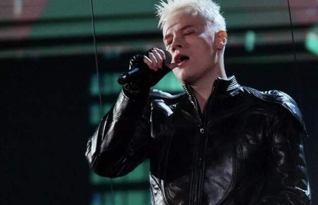 Мама Дронова объяснила, что это она попросила сына «поцеловать Байкал»