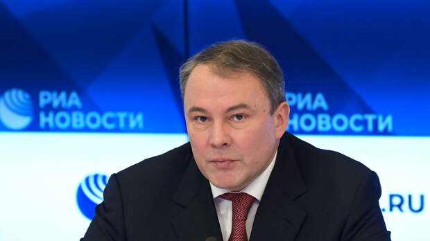 Толстой подал документы на выдвижение в Госдуму 