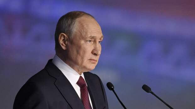 Путин заявил об активном развитии торговли России на фоне санкций